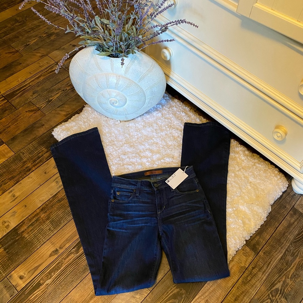 Joe's "The Honey" Curvy Bootcut Jean